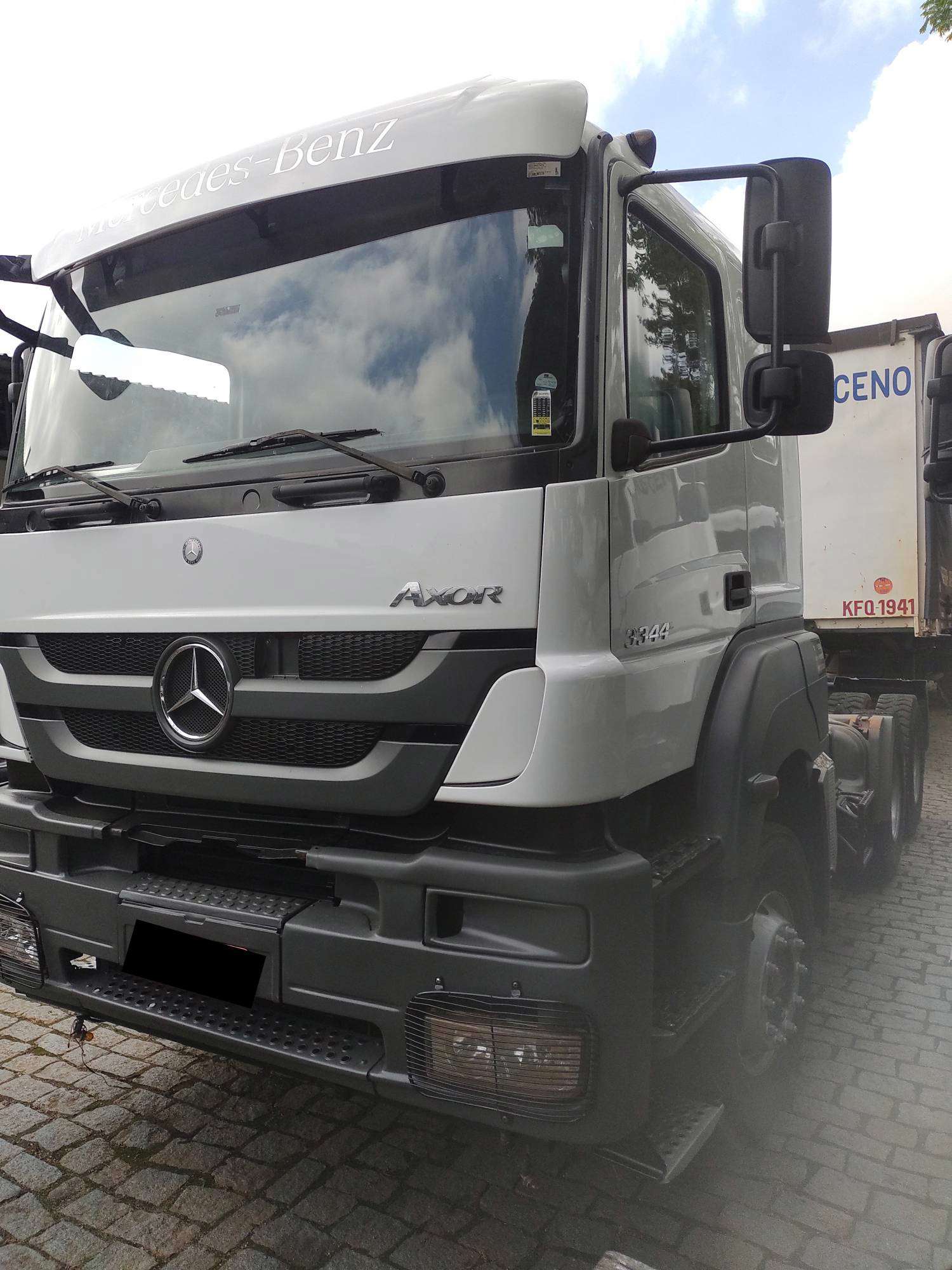 MERCEDES-BENZ AXOR 2018 6X4 - Foto 1