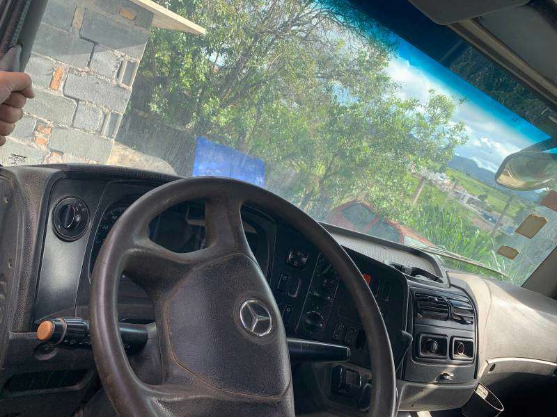 MERCEDES-BENZ AXOR 2017 6X4 - Foto 2