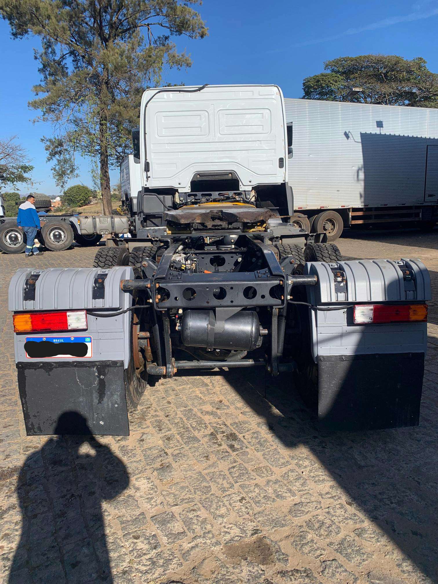 MERCEDES-BENZ AXOR 2021 6X4 - Foto 4