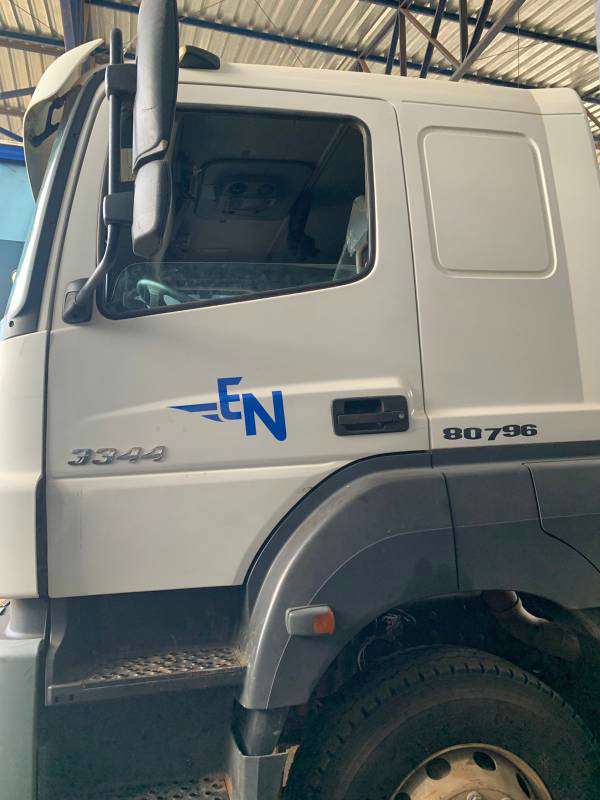 MERCEDES-BENZ AXOR 2018 6X4 - Foto 5