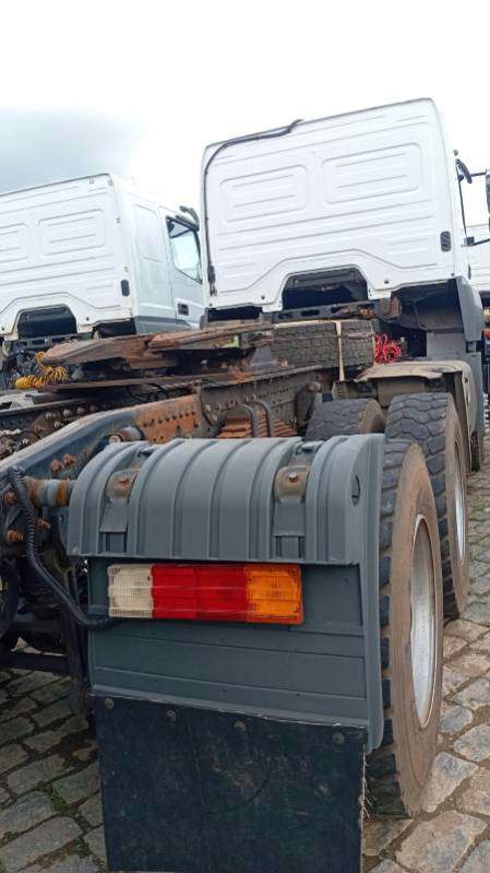 MERCEDES-BENZ AXOR 2019 6X4 - Foto 5