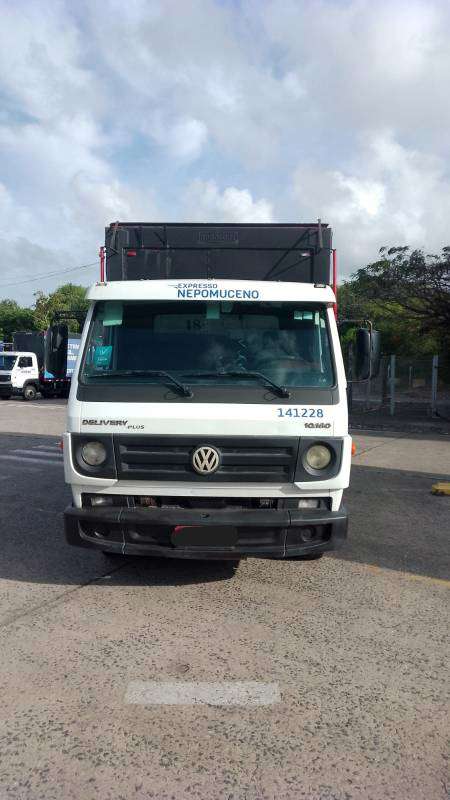 VOLKSWAGEN 10-160 2015 - Foto 1