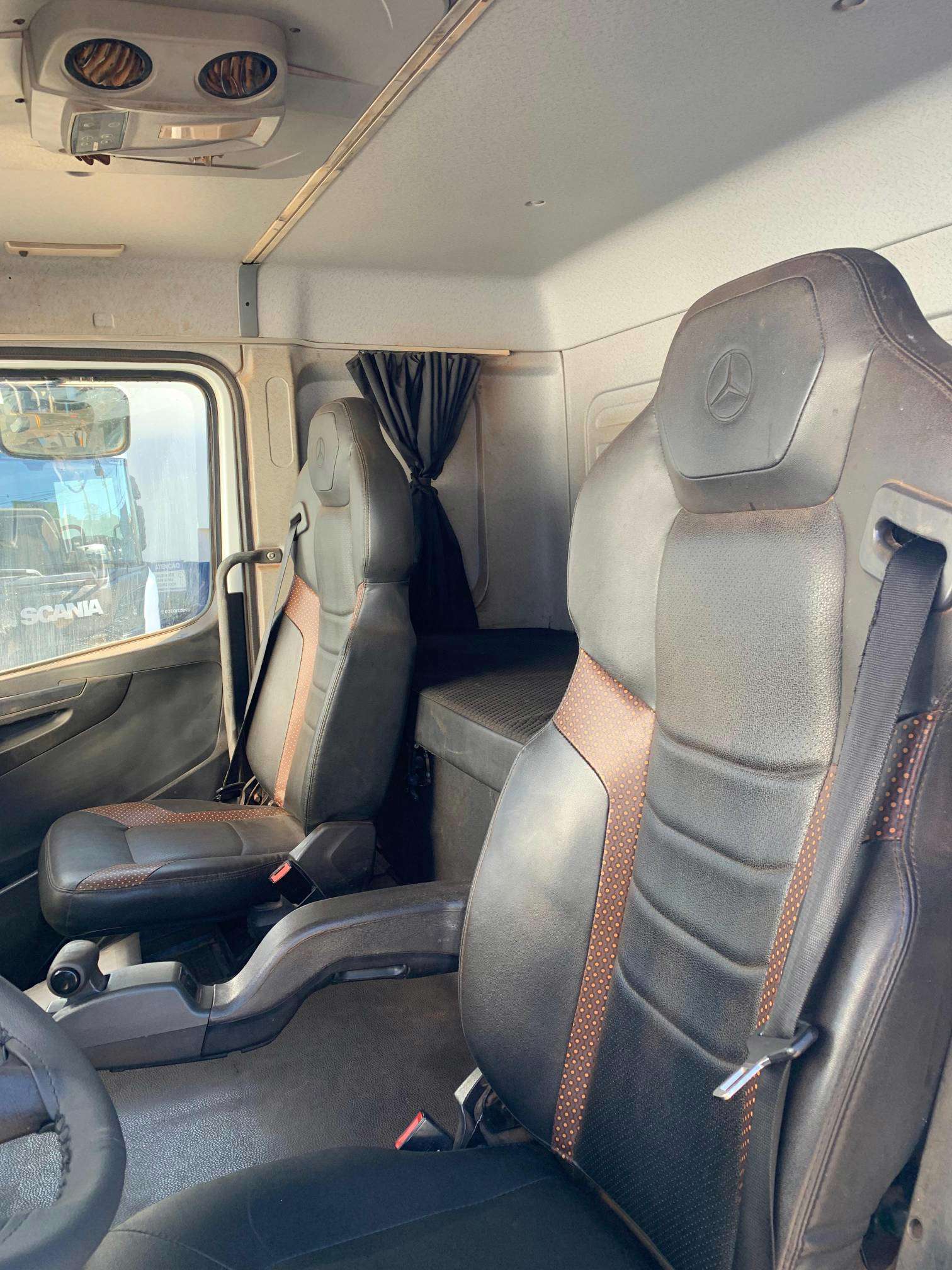 MERCEDES-BENZ AXOR 2021 6X4 - Foto 4
