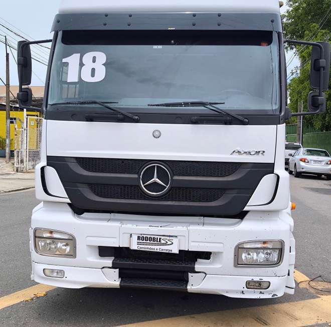 MERCEDES-BENZ AXOR 2018 - Foto 3
