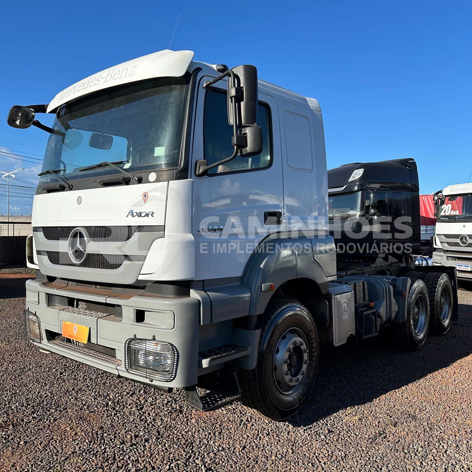 MERCEDES-BENZ AXOR 2020 6X4 - Foto 2
