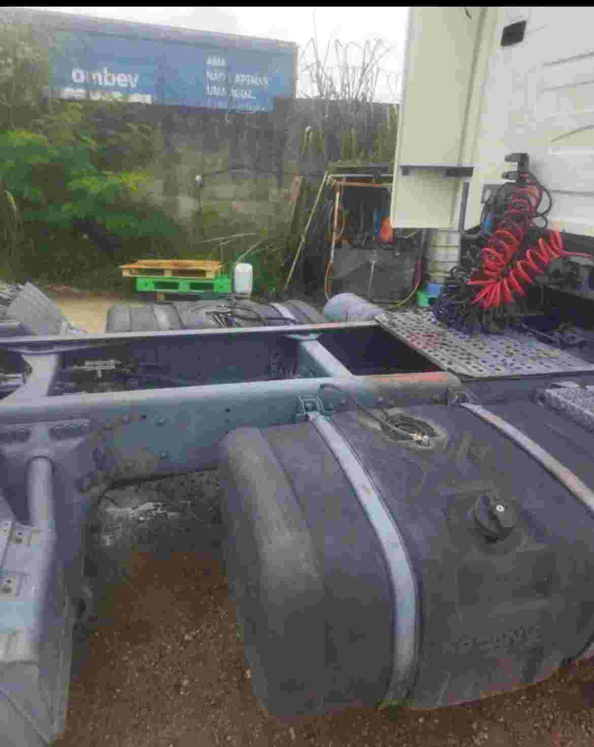 SCANIA T-124 2005 6X2 - Foto 6