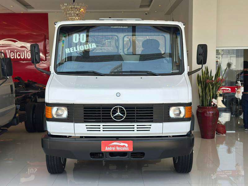 MERCEDES-BENZ 710 2000 - Foto 5