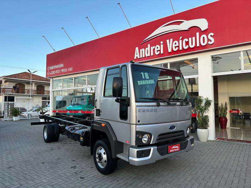FORD CARGO 2018 - Foto 2