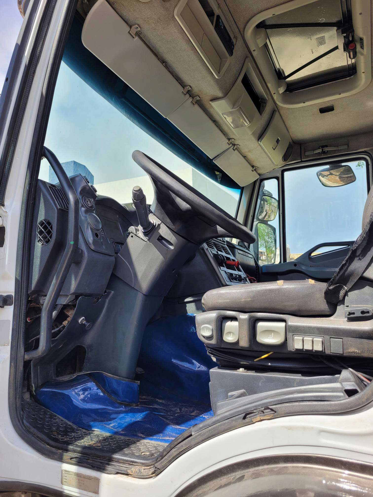 IVECO TRAKKER 2013 6X4 - Foto 7