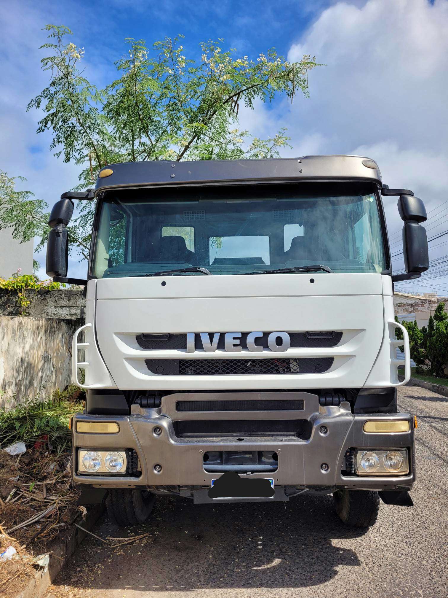IVECO TRAKKER 2013 6X4 - Foto 1