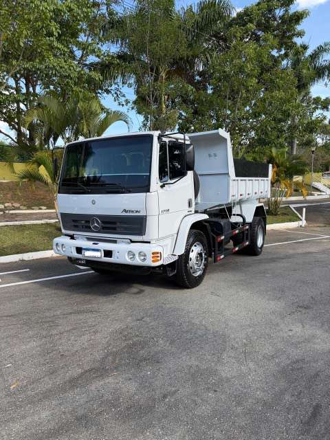 MERCEDES-BENZ ATRON 2015 - Foto 1