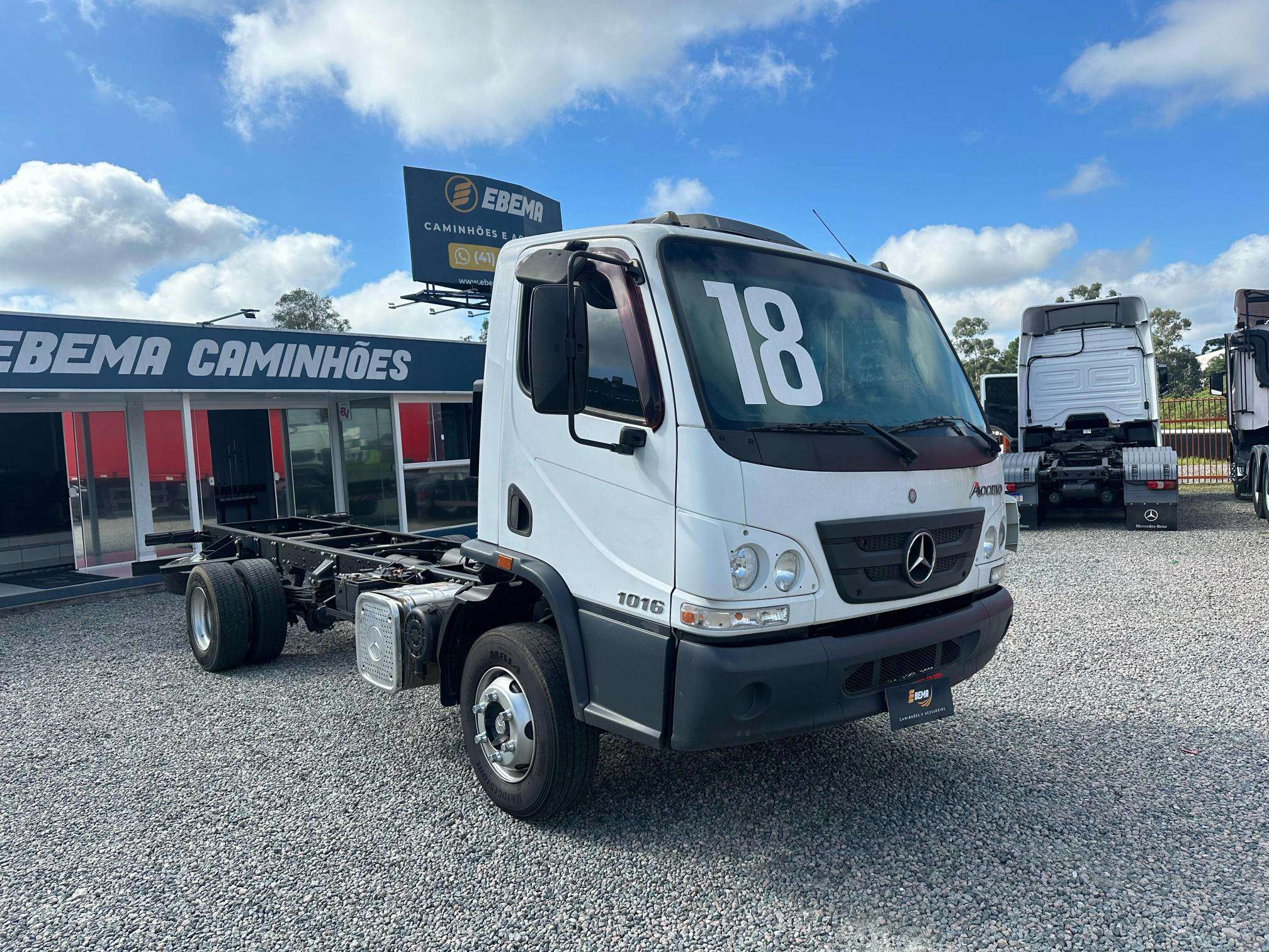 MERCEDES-BENZ ACCELO 2018 - Foto 2