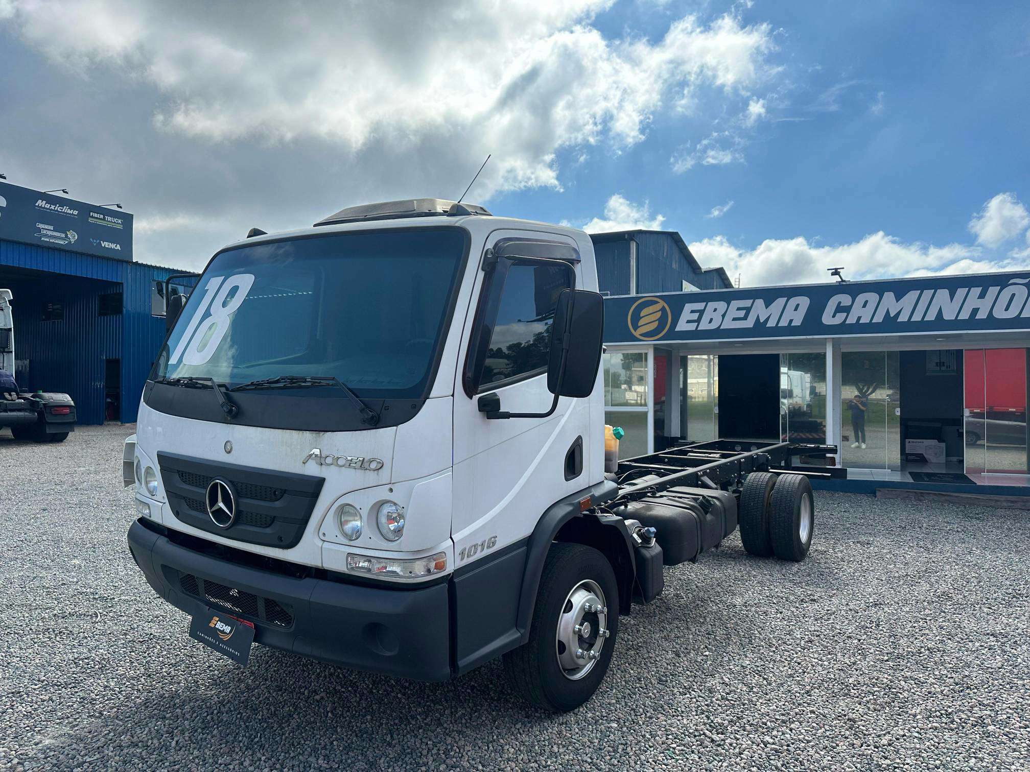 MERCEDES-BENZ ACCELO 2018 - Foto 3