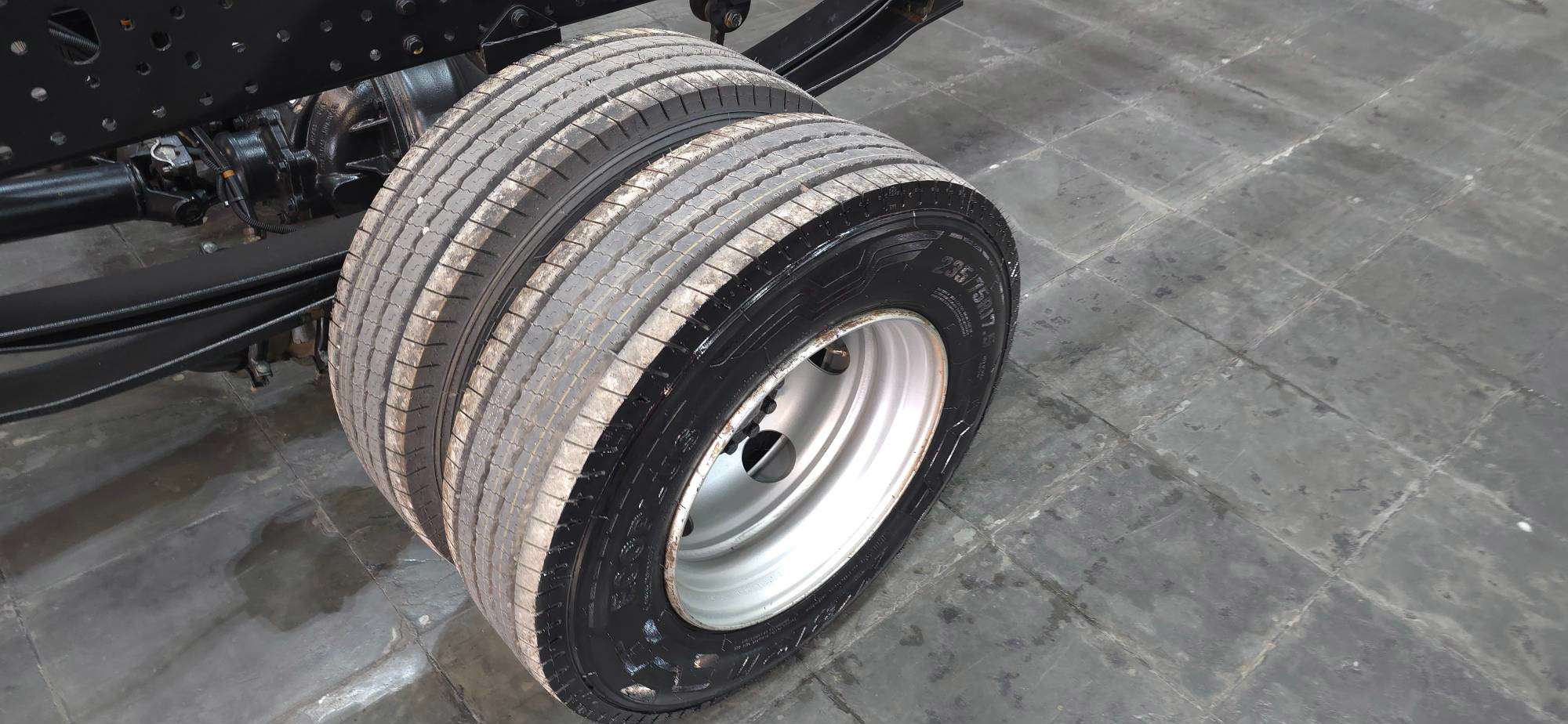 VOLKSWAGEN 11-180 2022 - Foto 6