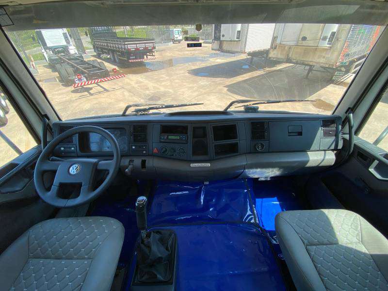VOLKSWAGEN 26-280 2013 6X4 - Foto 7