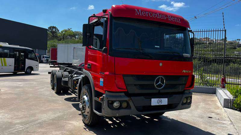 MERCEDES-BENZ ATEGO 2013 6X2 - Foto 3