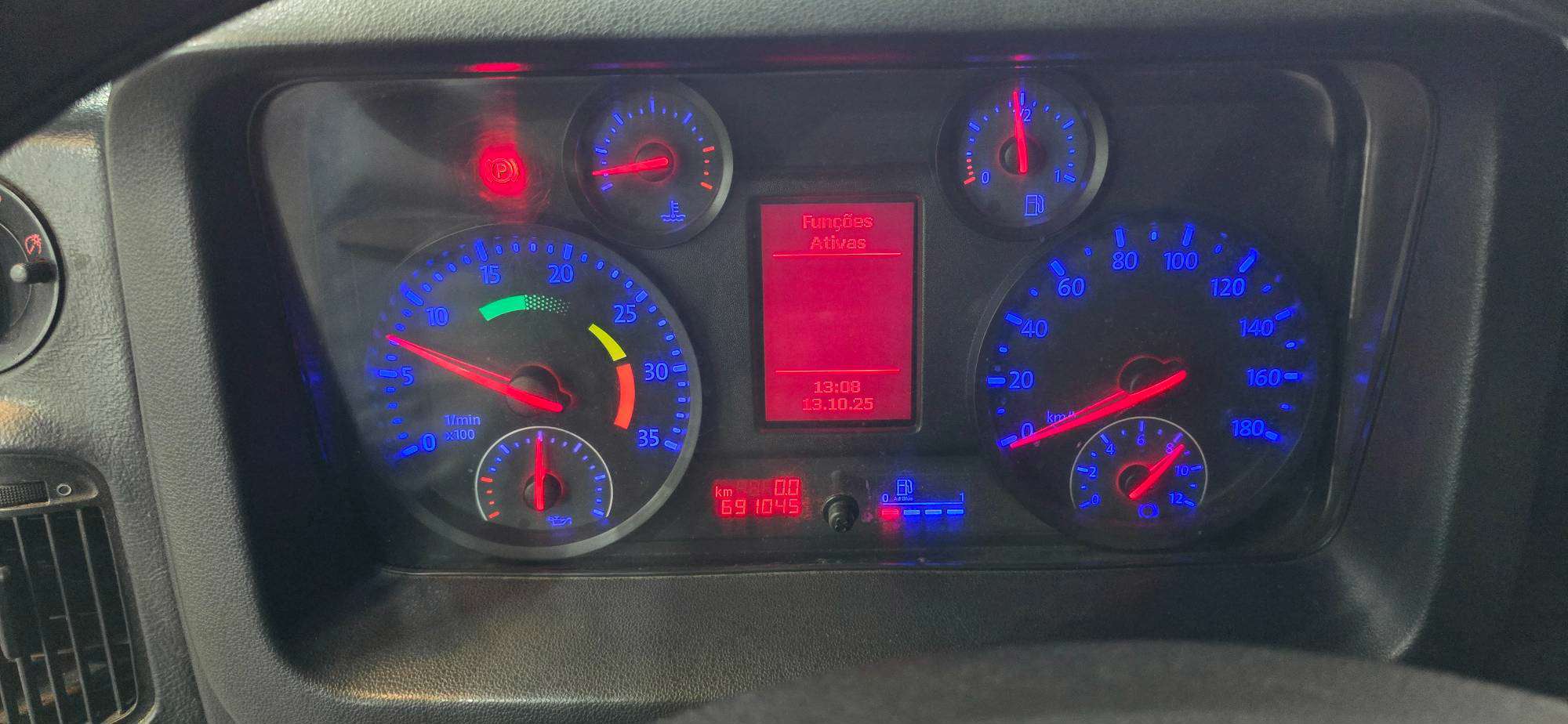 VOLKSWAGEN 9-160 2013 - Foto 7