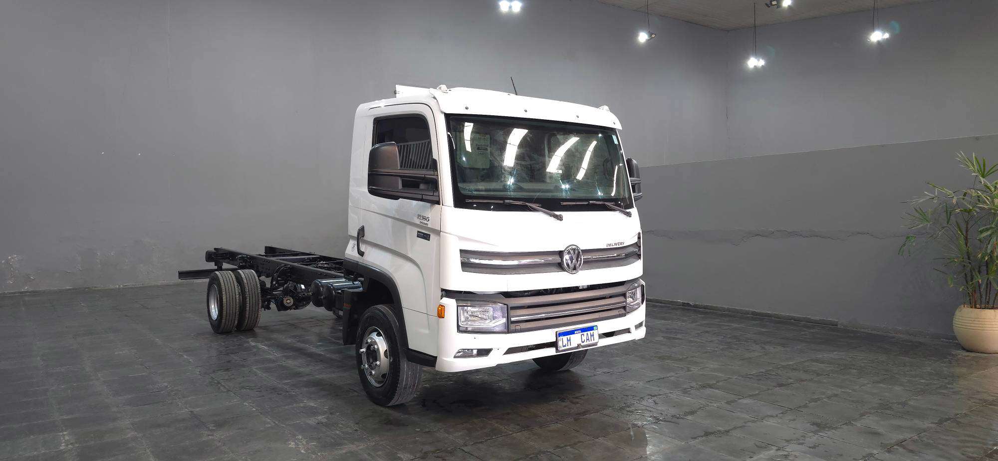 VOLKSWAGEN 11-180 2022 - Foto 2