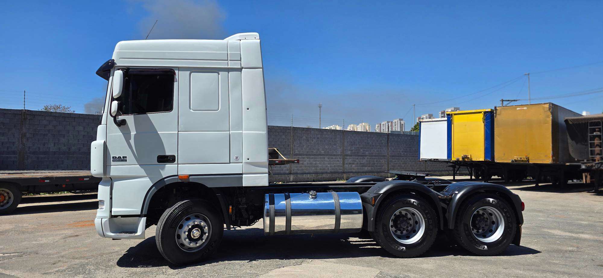 DAF XF 105 2019 6X4 - Foto 4