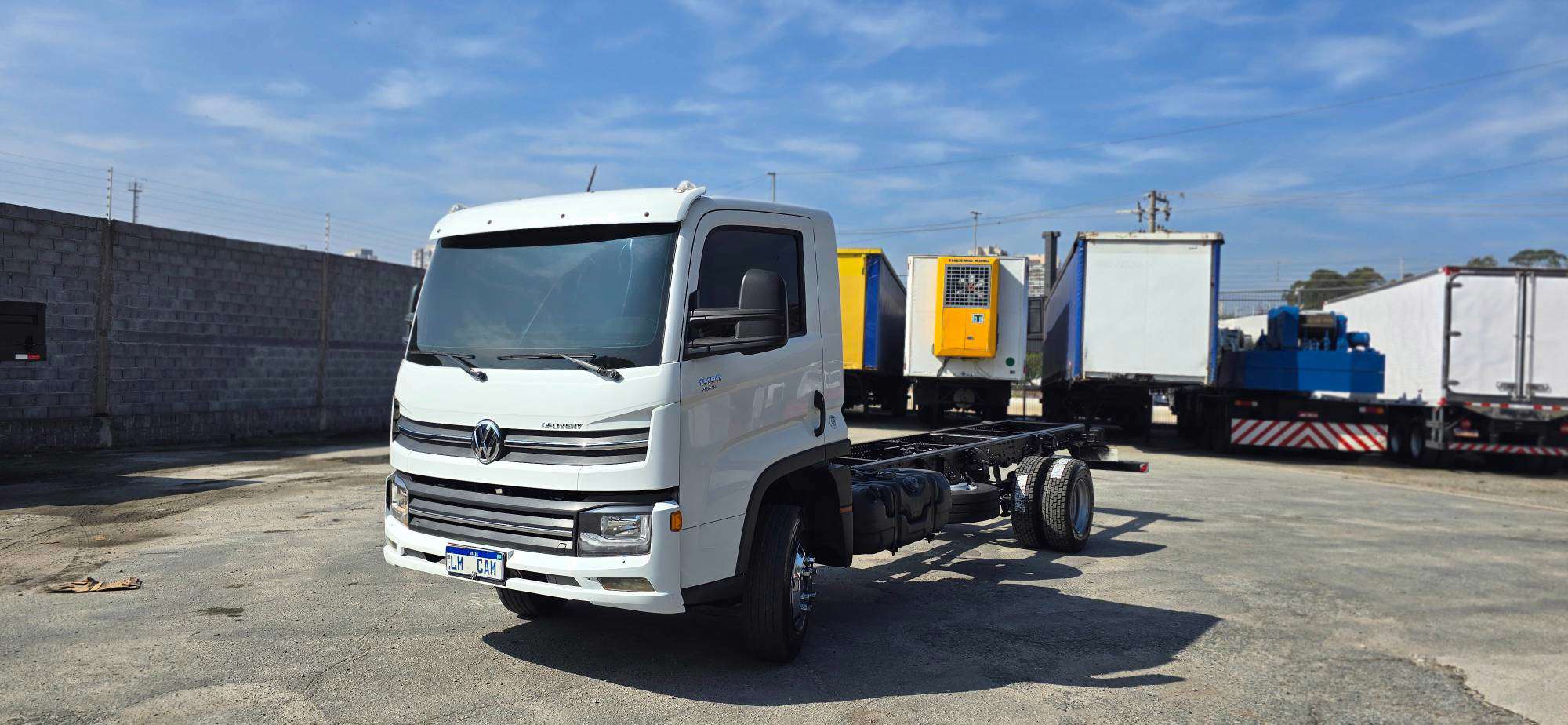 VOLKSWAGEN 11-180 2021 - Foto 2