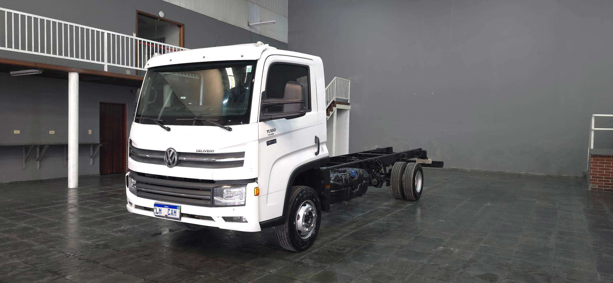 VOLKSWAGEN 11-180 2022 - Foto 1