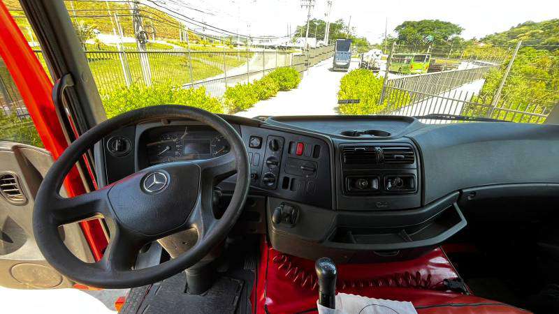 MERCEDES-BENZ ATEGO 2013 6X2 - Foto 7