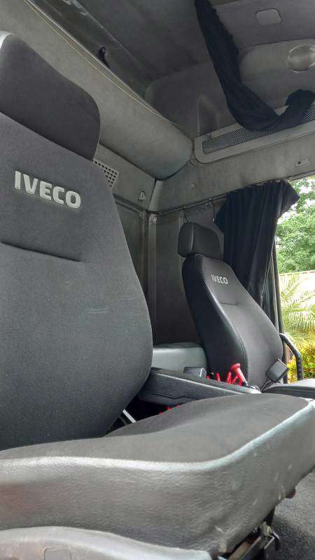 IVECO TECTOR 2014 6X2 - Foto 8