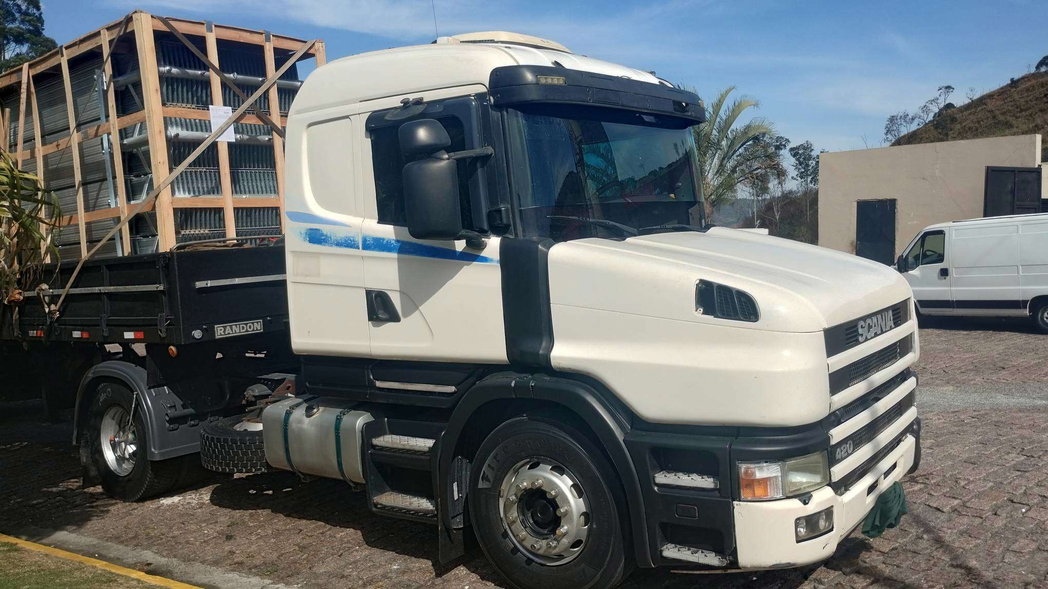 SCANIA T-124 2000 4X2 - Foto 4
