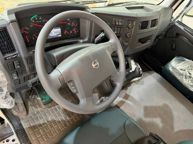 VOLVO VM 290 2025 6X4 - Foto 7