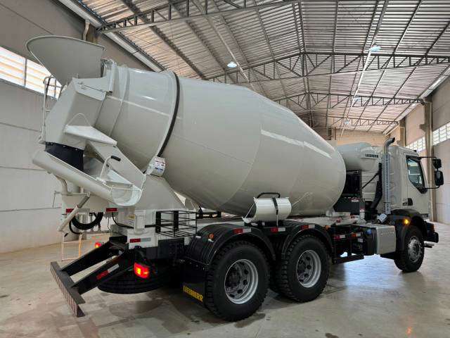VOLVO VM 290 2025 6X4 - Foto 2