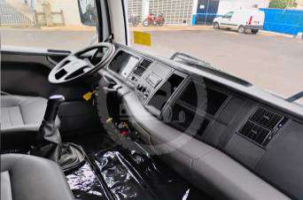 VOLKSWAGEN 24-280 2022 6X2 - Foto 6