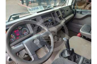 VOLKSWAGEN 24-280 2019 6X2 - Foto 7