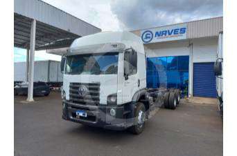 VOLKSWAGEN 24-280 2019 6X2 - Foto 3