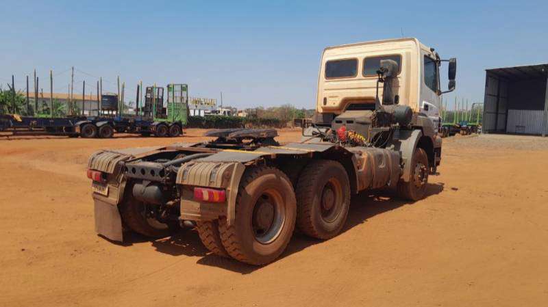 MERCEDES-BENZ AXOR 2022 6X4 - Foto 4