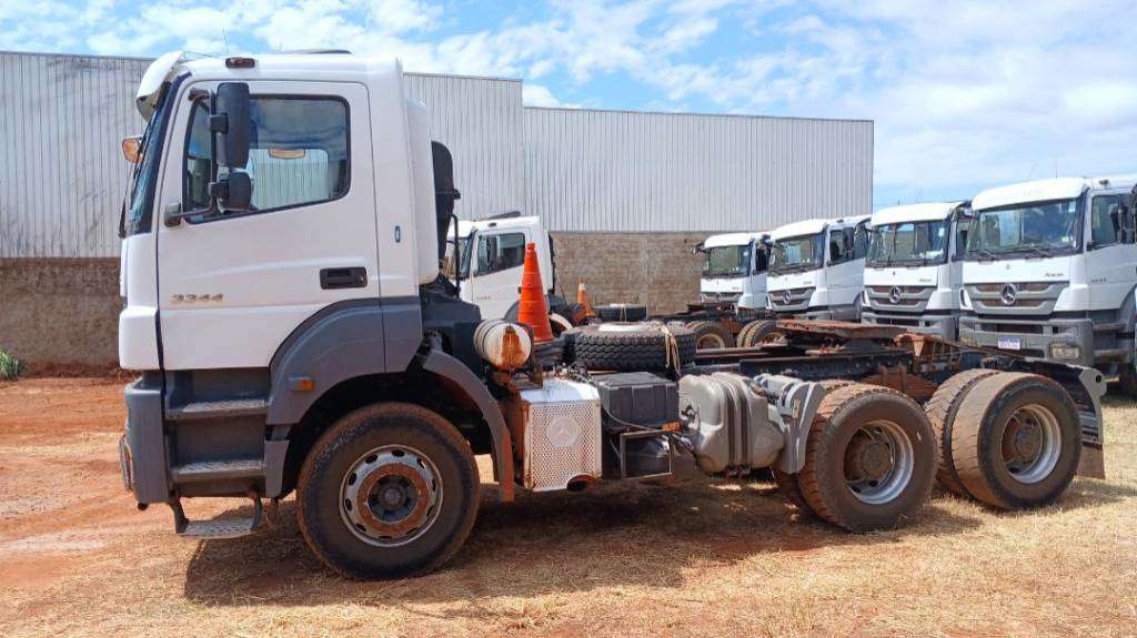 MERCEDES-BENZ AXOR 2023 6X4 - Foto 2