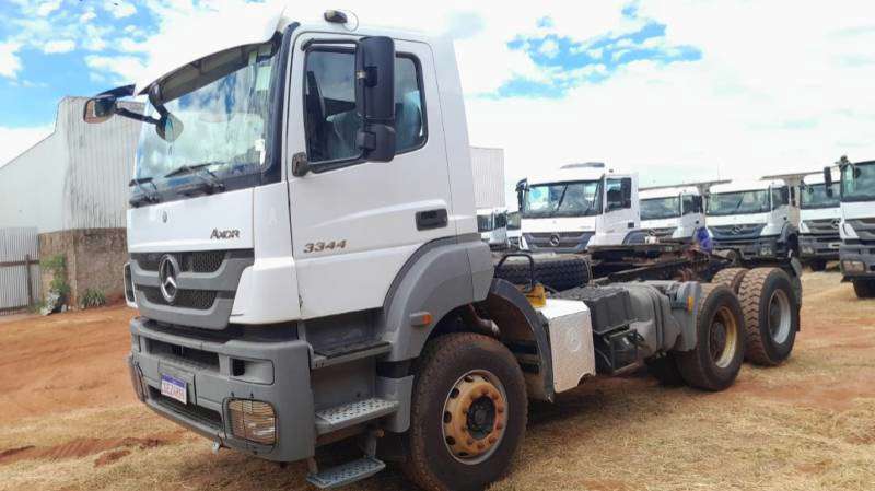 MERCEDES-BENZ AXOR 2020 6X4 - Foto 1