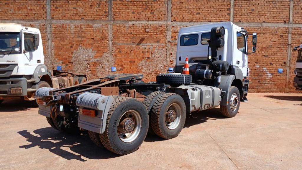 MERCEDES-BENZ AXOR 2018 6X4 - Foto 5