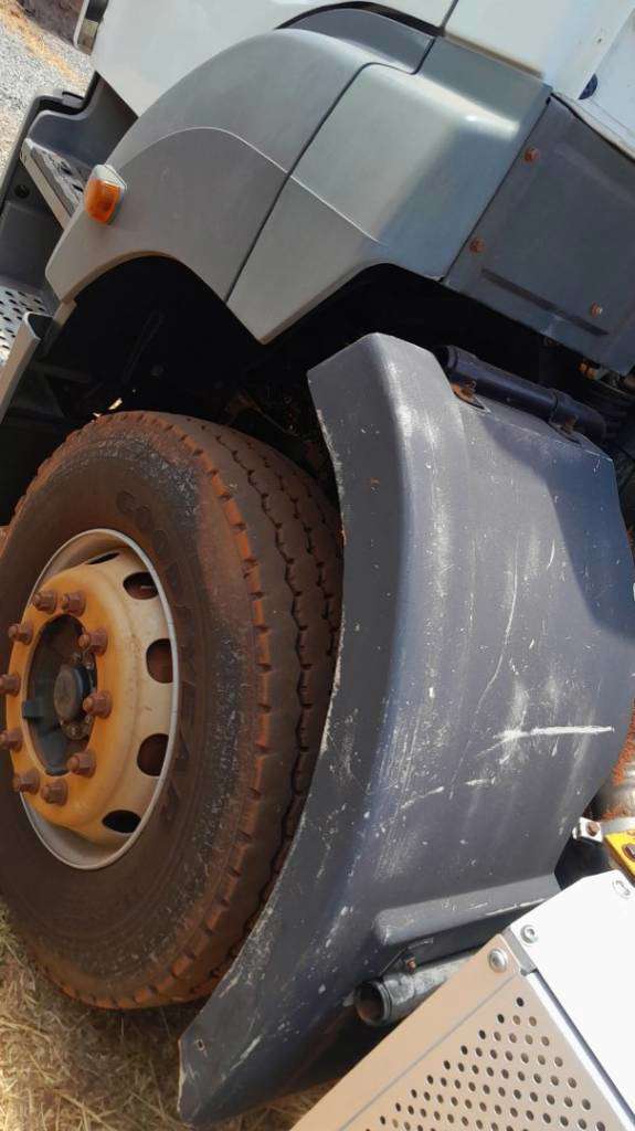 MERCEDES-BENZ AXOR 2020 6X4 - Foto 7