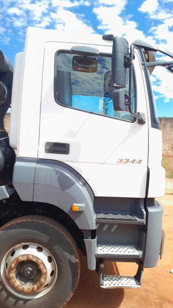 MERCEDES-BENZ AXOR 2020 6X4 - Foto 5