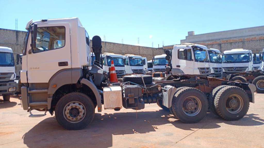 MERCEDES-BENZ AXOR 2018 6X4 - Foto 2