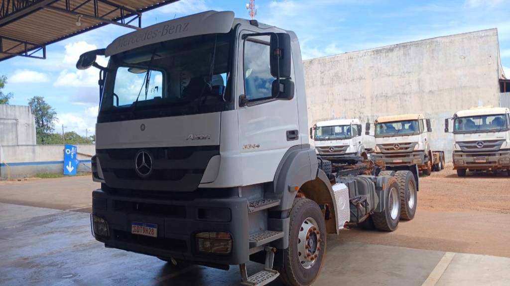 MERCEDES-BENZ AXOR 2019 6X4 - Foto 1