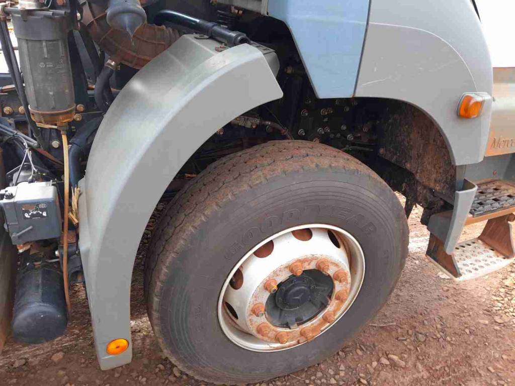 MERCEDES-BENZ AXOR 2022 6X4 - Foto 8