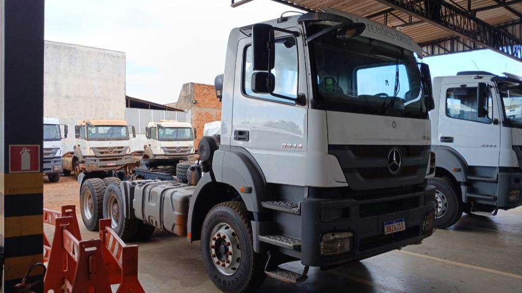 MERCEDES-BENZ AXOR 2018 6X4 - Foto 5