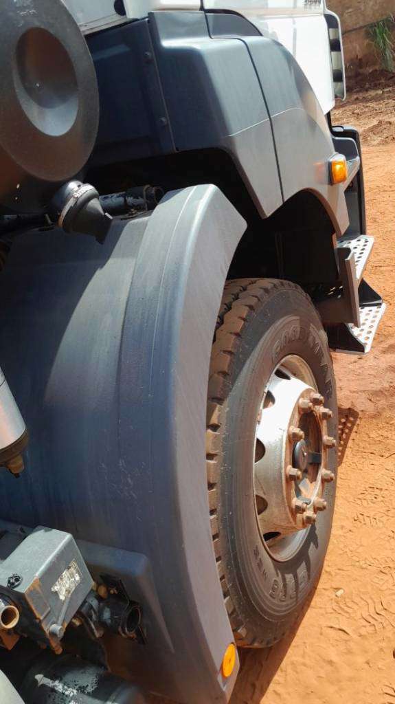 MERCEDES-BENZ AXOR 2020 6X4 - Foto 8