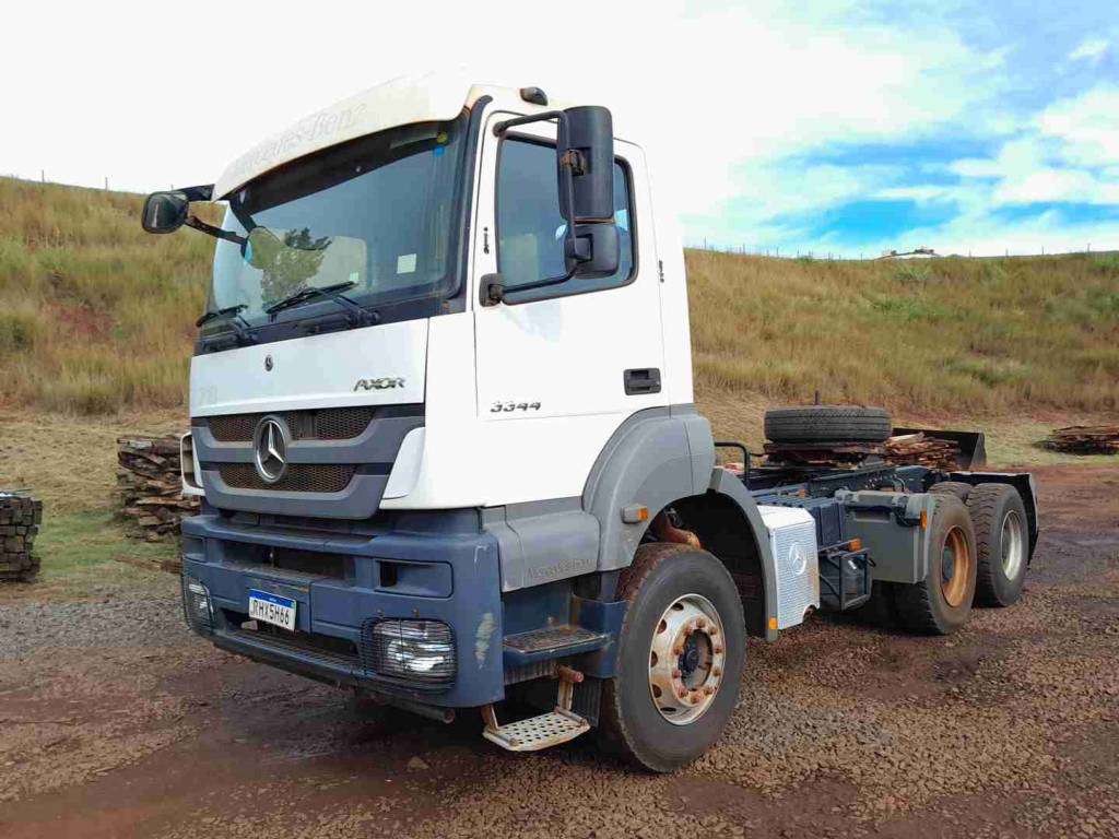 MERCEDES-BENZ AXOR 2022 6X4 - Foto 1
