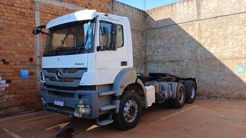 MERCEDES-BENZ AXOR 2018 6X4 - Foto 1