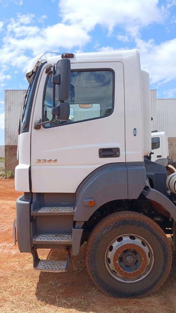 MERCEDES-BENZ AXOR 2023 6X4 - Foto 5