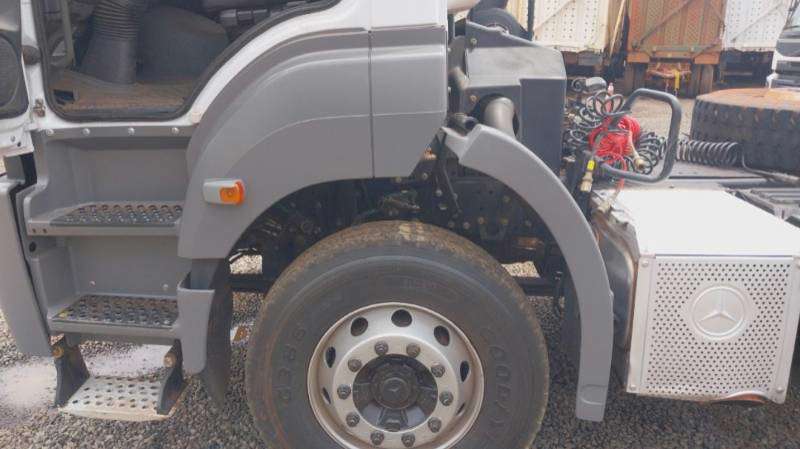 MERCEDES-BENZ AXOR 2023 6X4 - Foto 5