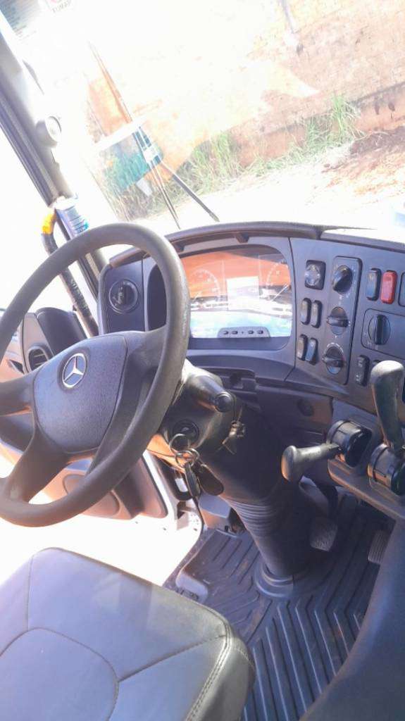 MERCEDES-BENZ AXOR 2020 6X4 - Foto 7