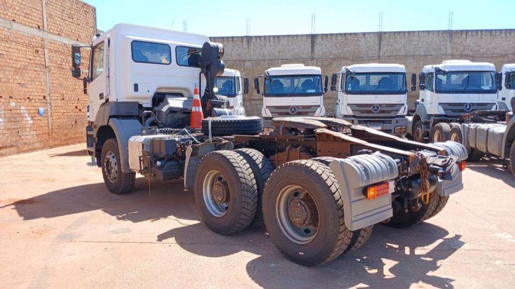 MERCEDES-BENZ AXOR 2018 6X4 - Foto 3